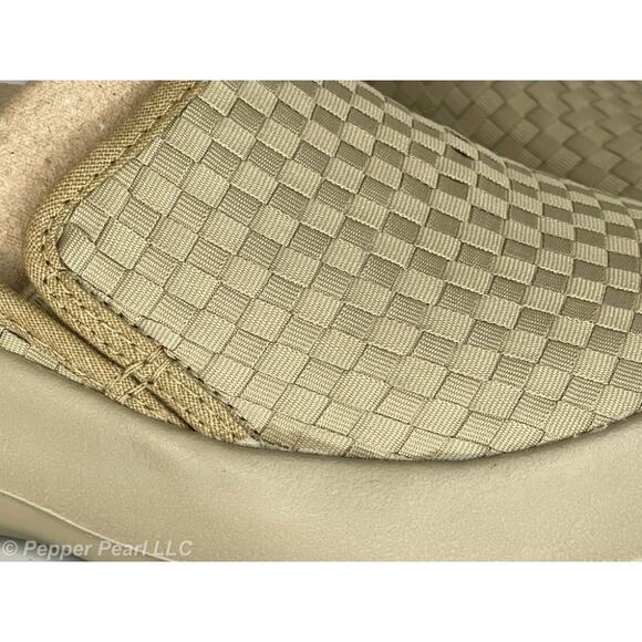 Khaki Unisex Junior 2-3 Slip on comfort Espadrille casual walking shoe - Picture 7 of 8